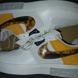 Women's Athletic Shoes in White and Tan